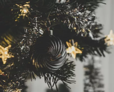 Bon cadeau massage sou s l'arbre de Noel