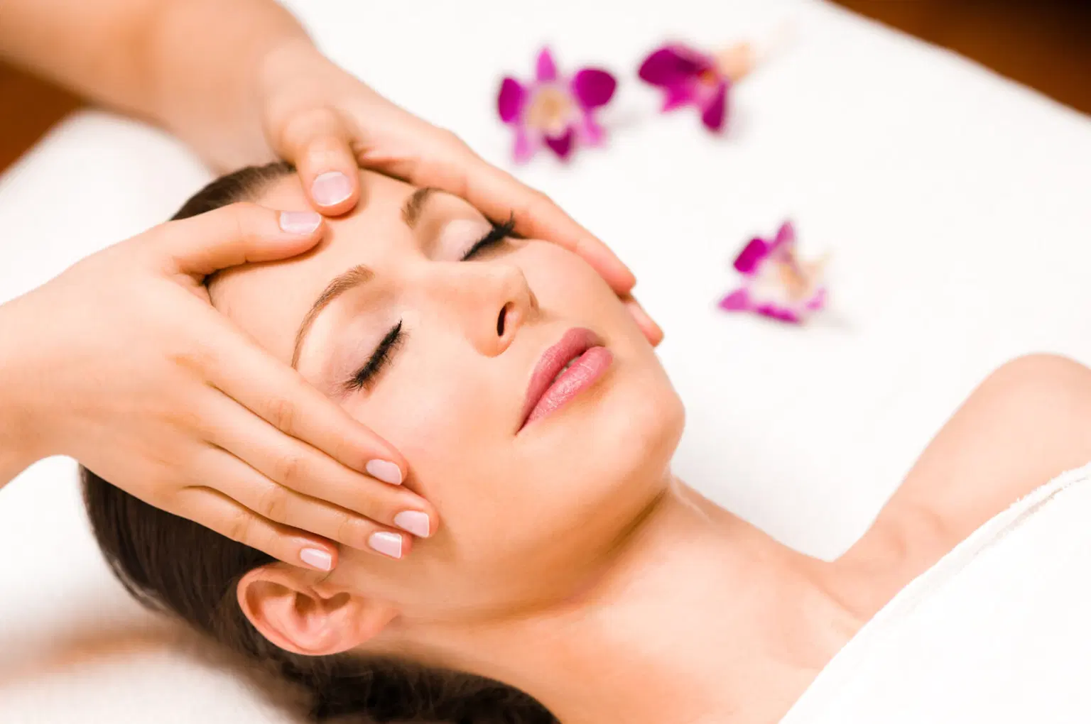 Massage shiatsu visage